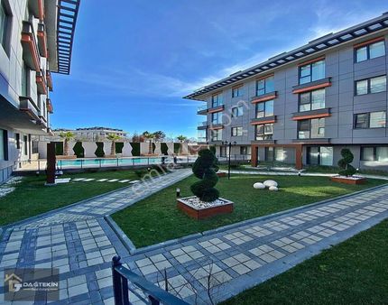 Beylikdüzü Havuzlu Sitede Full Deniz Manzaralı Sıfır 4+2 Dubleks