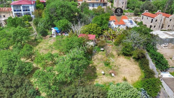 Datça Reşadiye | 1300m2 İçinde Deniz Manzaralı Taş Ev Ve Arsası