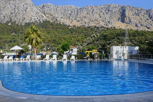 Sarısu’da Ful Eşyalı Sosyal Donatılı Sitede 3+1 Lüks Satılık Daire