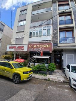 Buca Çevik 1 Meydanda Lokasyonu Süper Satılık 50 M2 Dükkan