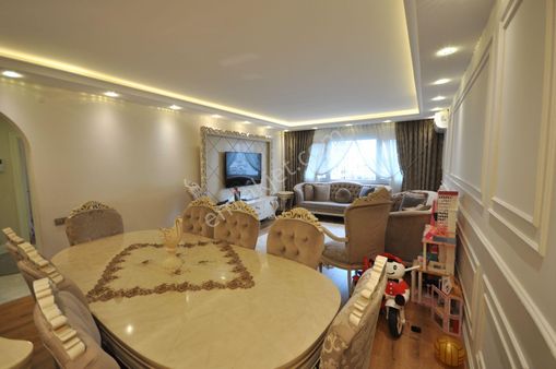 Pyramıd'den Ataköy 7-8 Turkuaz Sitesi Full Tadilatlı Lüx 3+1