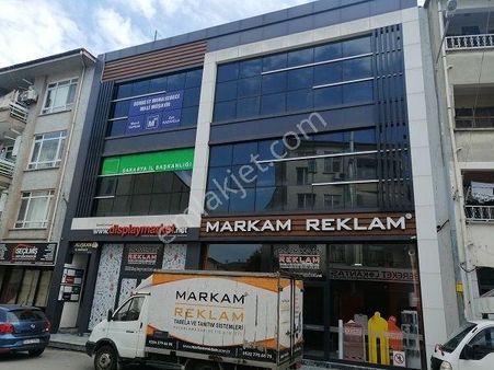 Çiftçi Emlak'tan Papuçcular Da Bakkallar Mevkii Sıfır 100 M² Satılık Büro Ofis