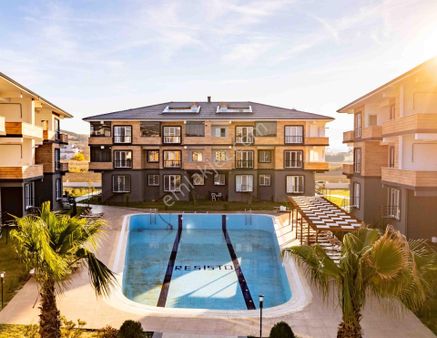 Kumbağ Havuzlu Ova Kent 1 Sitesinde İskanlı Satılık 2+1 Dubleks