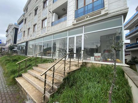 Blue Yatırım'dan E5 Karayoluna Yakın Satılık Depolu Dükkan !!