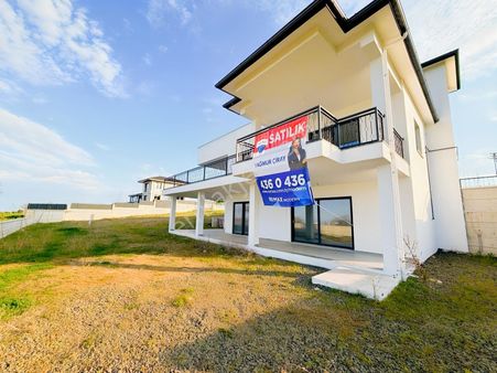 Büyükoyumcada| Muhteşem Deniz Manzaralı Ferah Geniş Lüks Villa