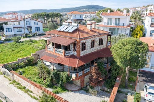 Umas Solutıon'dan Cunda'da | Denize 25m | 6+1 Tripleks Villa