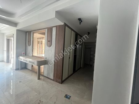 Hızlı 21 Gayrimenkulden Acil Acill Satılık Villa