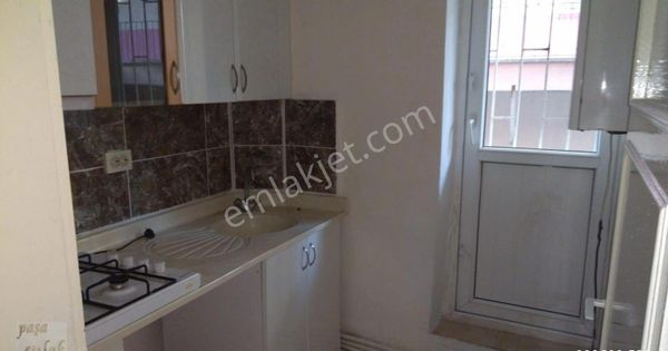 Abidinpaşa'da 1+l Salon-giriş Altı