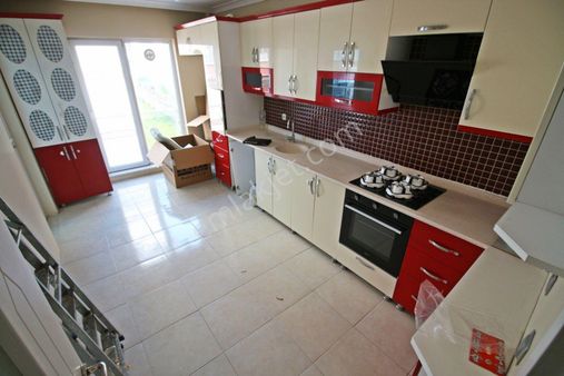 Gamze Emlak'tan Tandoğan'da Full Yapılı Asansörlü E.banyolu 3+1!