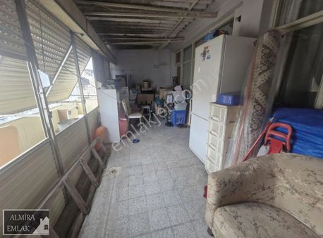 Betonyol Cadde Üzeri 2+1 Doğalgazlı Teraslı Metro Yakını Daire