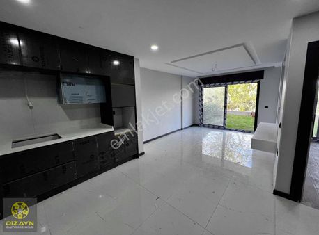 Güzelçamlı'da Müstakil Bahçeli Havuzlu Deniz Manzaralı Daire