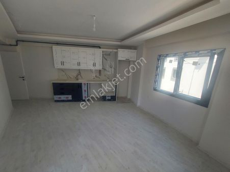 Seferihisar Hastane Yakını Açık Mut. Kiralık 2+1 Daire !!!