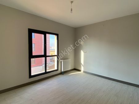 Toprak Emlak'tan Güneyşehir'de Kiralık 2+1 Uygun Fiyat Daire !