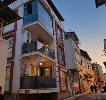 Acarlar Emlaktan Zafer Mah. Subaşı Mevkiinde 3+1-125 M2 Doğalgazlı Satılık Daire