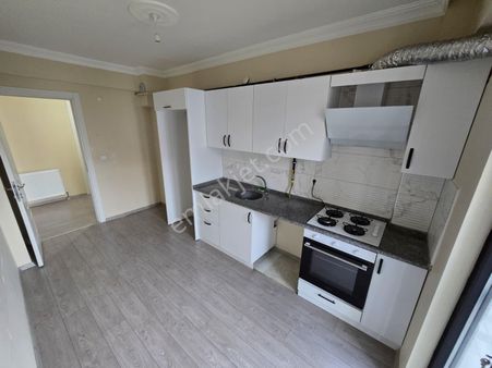 Düzce-merkez-nusrettinde Arakat-kapalı Otoparklı Kiralık 3+1