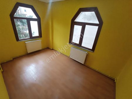Kavacık Otağtepe'de 140 M 3+1 Etrafı Açık Daire