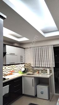 Erdem Emlak Ofisinden Satılık Derebahçede Satılık Site İçinde 3.kat 180 M2 Daire