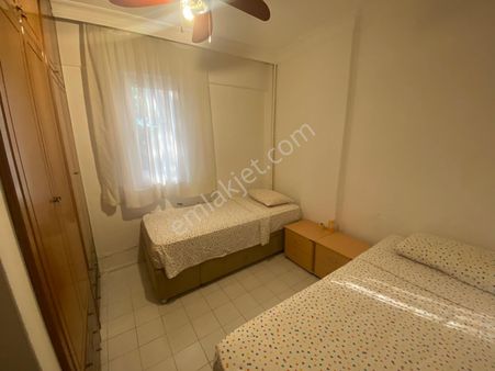 Çeşme Altınyunus-boyalık Yakını Denize Sıfır Site İçinde Daire