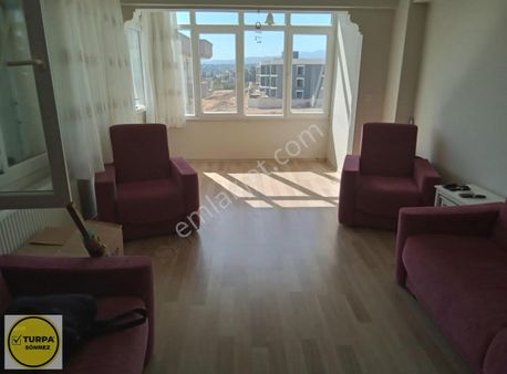 Menderes'te Harika Manzaralı, Konforlu 2+1 Daire