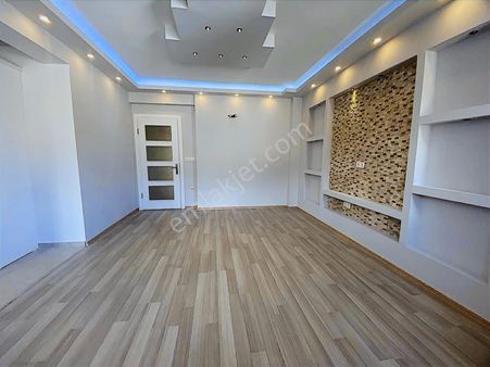 Taşyaka Mahallesi Deliktaş Mevkiinde Ara Kat Geniş 3+1 Daire