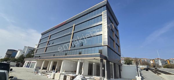 Msyapı Emlaktan 78m2 Merkezi Yerde Kiralık Ofis
