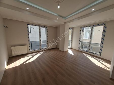 Bahçelievlerde Sıfır Binada 3+1 Odalı 4.ara Kat Kiralık Daire