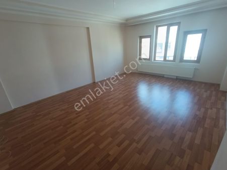 Ankara Keçiören Esertepe Merkezde 1kat Bağımsız 3+1 Kiralık Daire
