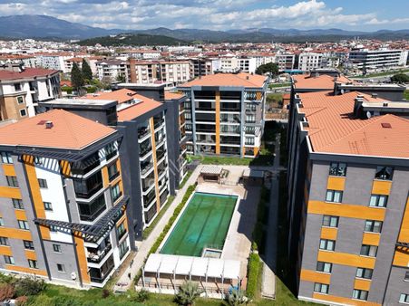 Edremit Cennetayağı Dolce Vita Sitesi’nde Satılık Lüks 2+1 Daire