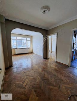 Yayla Cad. Üzeri 2+1 70m² Ofis