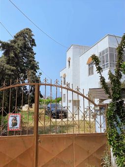 Yeşilovacık Denize Yakın 2 Katlı Bahçeli Müstakil