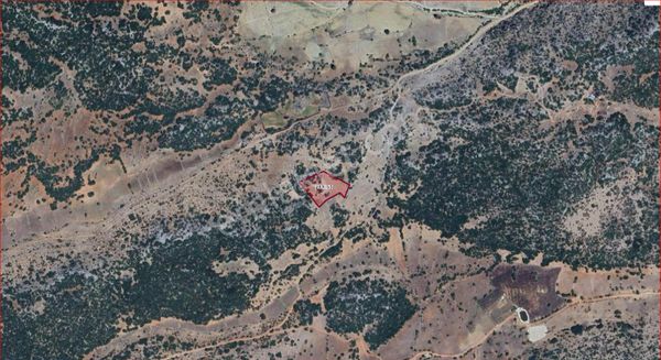 Ağlasun Çanaklı Köyünde Satılık Tarla