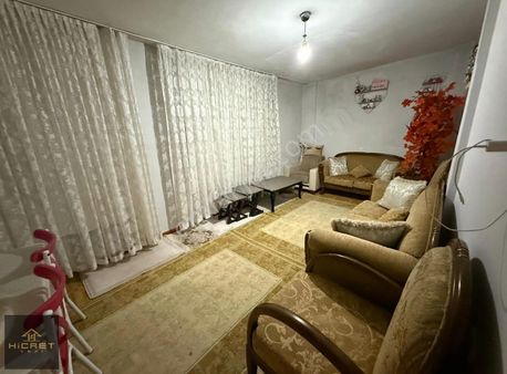 Hicret'den Uğurmumcu Mah. 2+1 90m2 Merkezi Konumda Satılık Daire