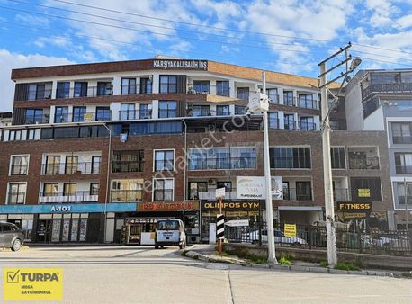 Turpa Megadan Soğukkuyu Cadde Üzerinde Satılık 4+1 Daire