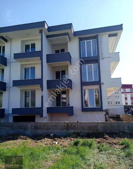 Özlem'den İhsaniye Mahallesi Mükemmel Konumlu Satılık 3+1 Daireler