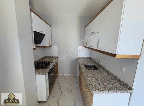 Fatih Sultan Meh Cadde Üzeri Bilim Üniye Yakın 1+1 Satılık