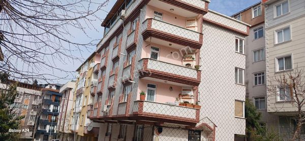 Avcılar Ambarlı'da Belediye Reşitpaşa Cad,