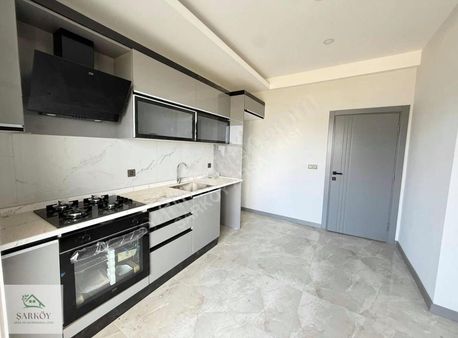 Atatürk Mahallesi Havuzlu Deniz Manzaralı Lüx 2+1 Daireler