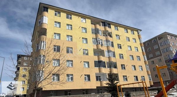 Piramit Gm'den Kayakyolunda 3+1 Kiralık Daire