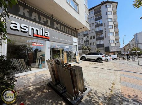 Stm'den Ana Cad. Güzel Konumda Satılık Köşebaşı 2 Katlı İşyeri