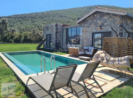 Bodrum Kızılağaçta 3+1 Özel Bahçeli Ve Havuzlu Kiralık Villa