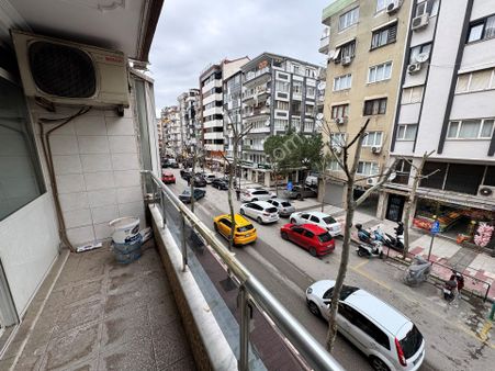 Startkey Platin'den Cumartesi Pazar Yeri Yanıcadde Üstü Kiralık Geniş Arakat