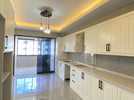 Onkoloji Beştepe'de Ultra Lüx 3,5+1 Yerden Isıtmalı Toprak Emlak