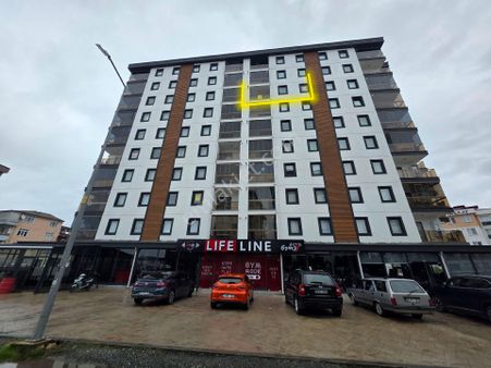 Cumhuriyet Mahallesi'nde 7. Kat Havuzlu 2+1 Kiralık Daire.