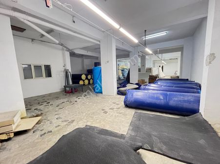 Yusuf Emlaktan Kemalpaşa"da Kiralık 300 Metre Bodrum