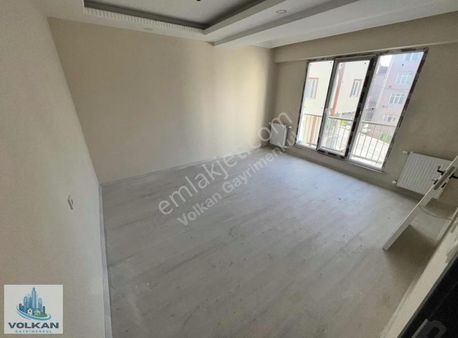Hadımköy Meydanda Sitede Satılık Sıfır Kampanyalı Daire