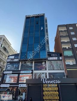 Remax Palm'den Merkezi Konumda Prestijli Kiralık Ofis