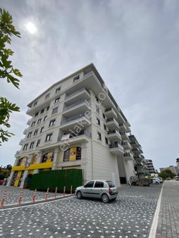 Pazarcı'da Doğu Cephe Sıfır 2+1 | Geniş Balkonlu & Çift Asansörlü