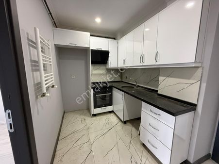 Habipler'de Satılık 2+1 Yüksek Camlı Sıfır Yeni Bina