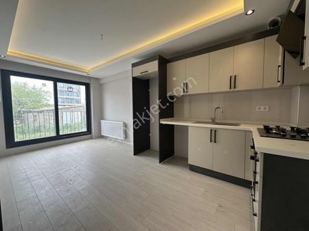 Seferihisar Satılık Sıfır Bina Kapalı Otoparklı 1+1 Daire