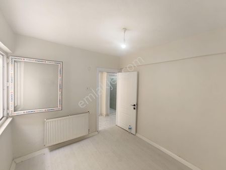 Köprü Emlaktan Zübeydehn Mh. 1+1 Bekara Uygun Kiralık Bahçe Katı